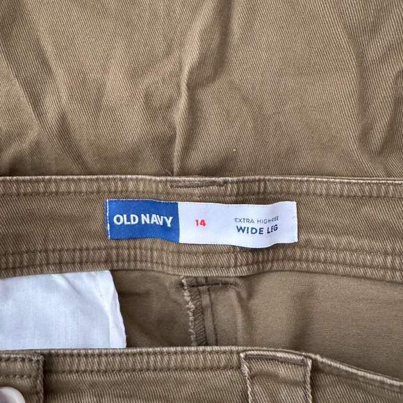 Old Navy Extra High Waisted Barrel Wide Leg Pants in Satin Moss - Picture 5 of 5